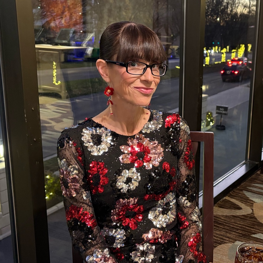 Meet your Posher, Sonica